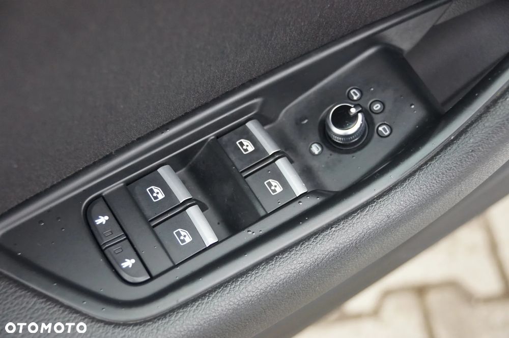 Audi A4 Limousine 2.0 TDI ultra - 23