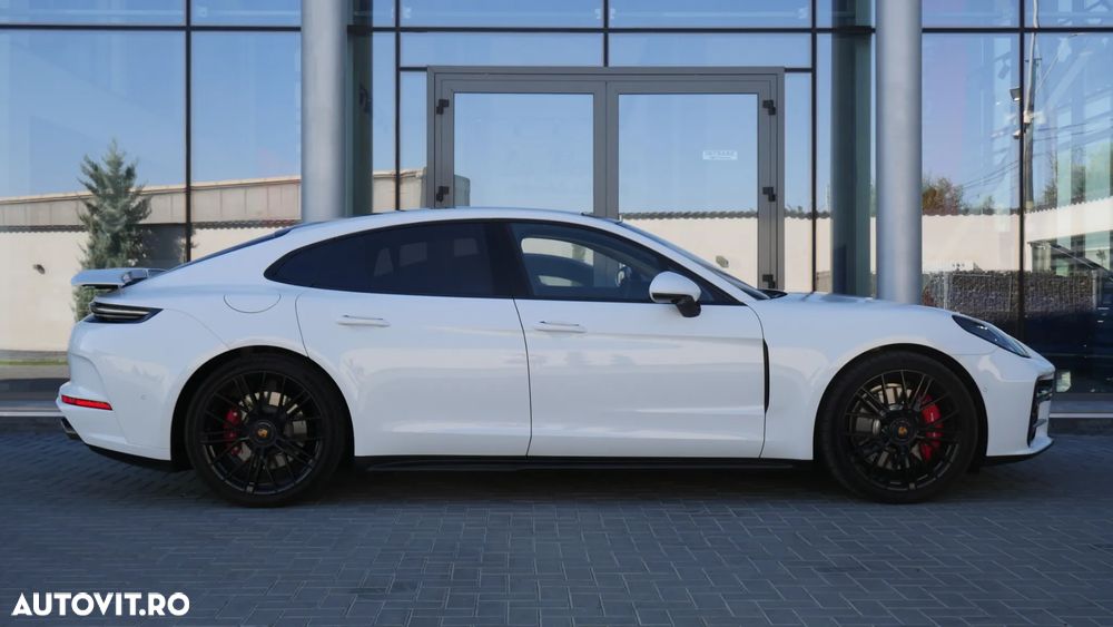 Porsche Panamera GTS - 11
