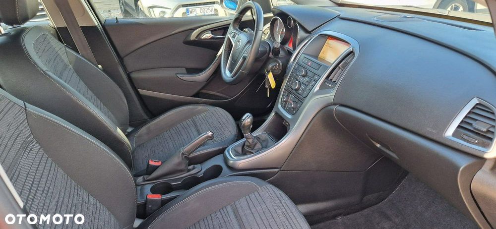 Opel Astra - 16