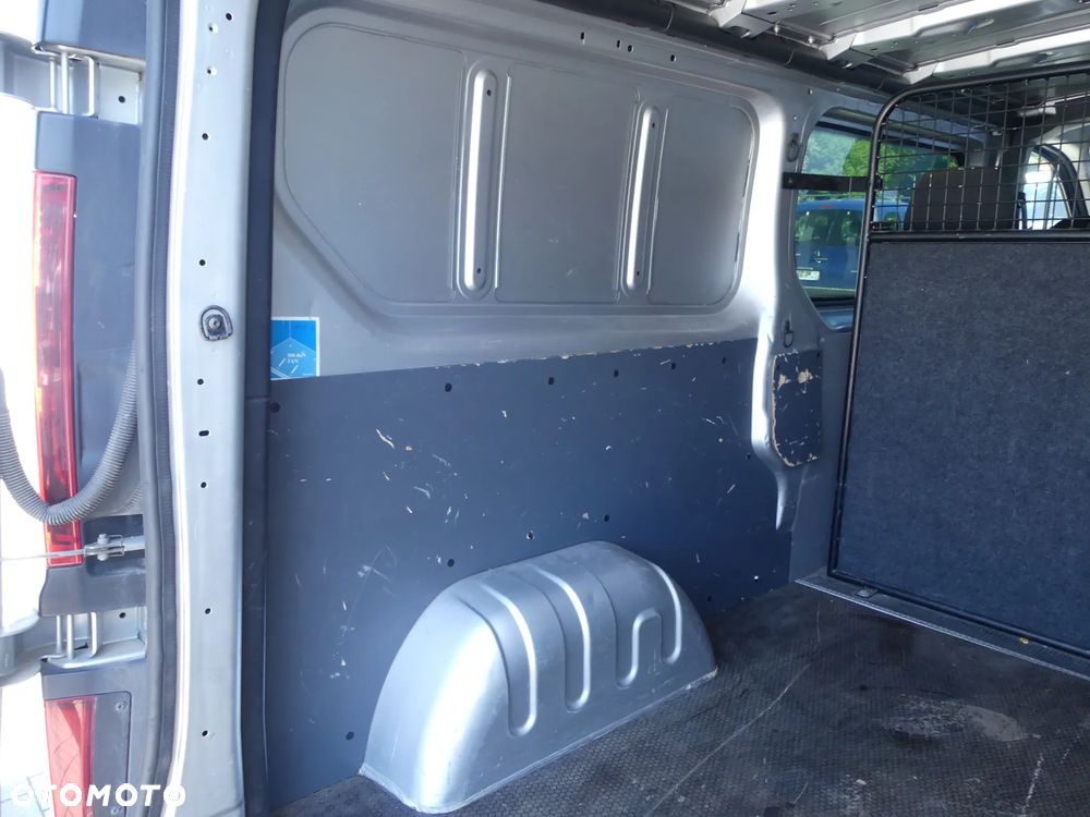Renault Trafic - 18