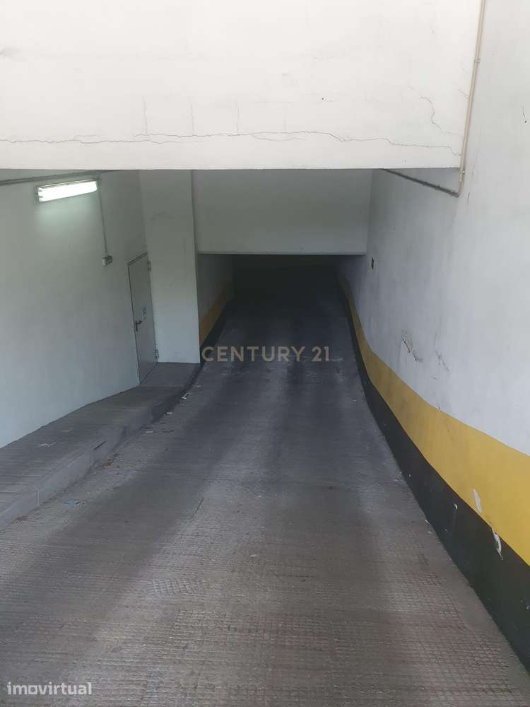 Garagem no centro de Viseu - Grande imagem: 2/7