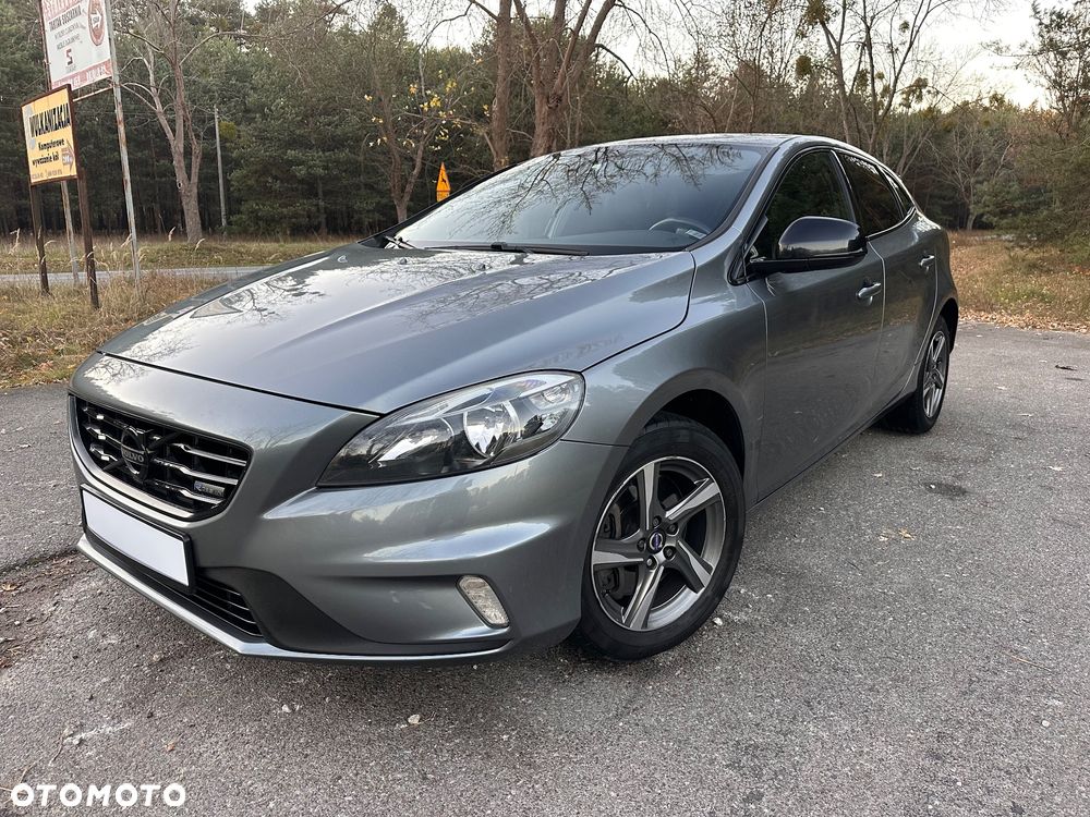 Volvo V40 D4 Drive-E R-Design Momentum - 1