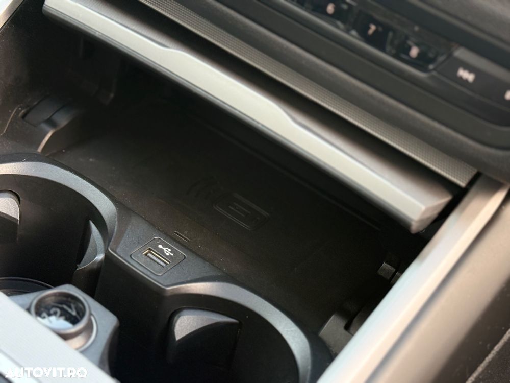 BMW Seria 3 330e Aut. Luxury Line - 16