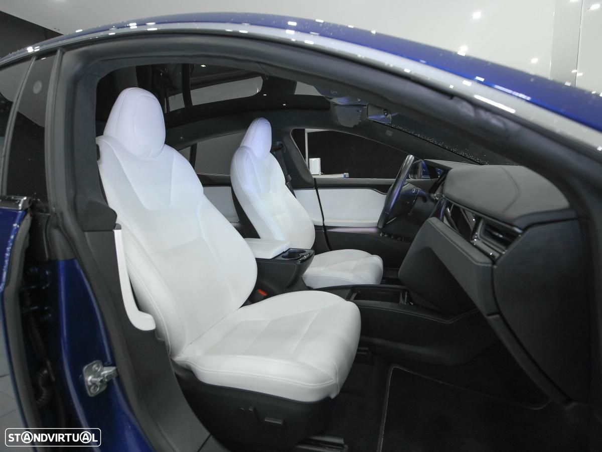 Tesla Model S Ludicrous Performance - 10