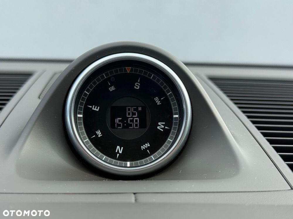 Porsche Macan - 29