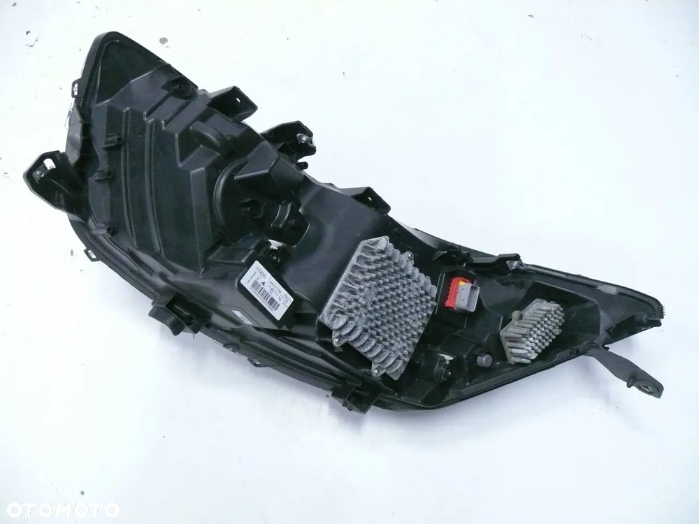LAMPA PRZEDNIA PRAWA IVECO DAILY IV 4 2019 LIFT LED - 4