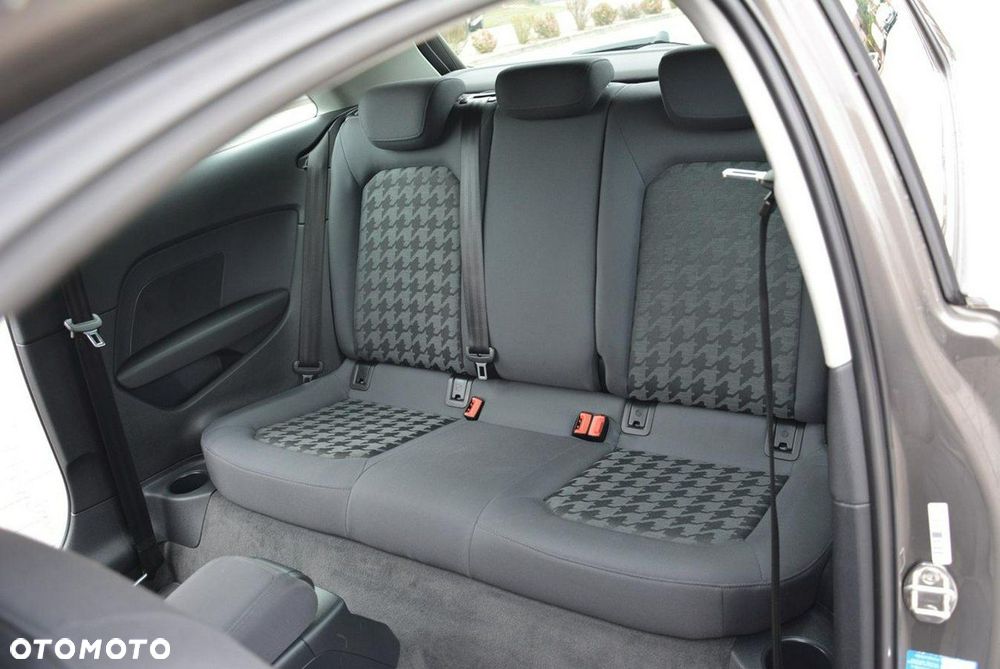 Audi A3 3-drzwiowe 1.6 TDI Ambiente - 15