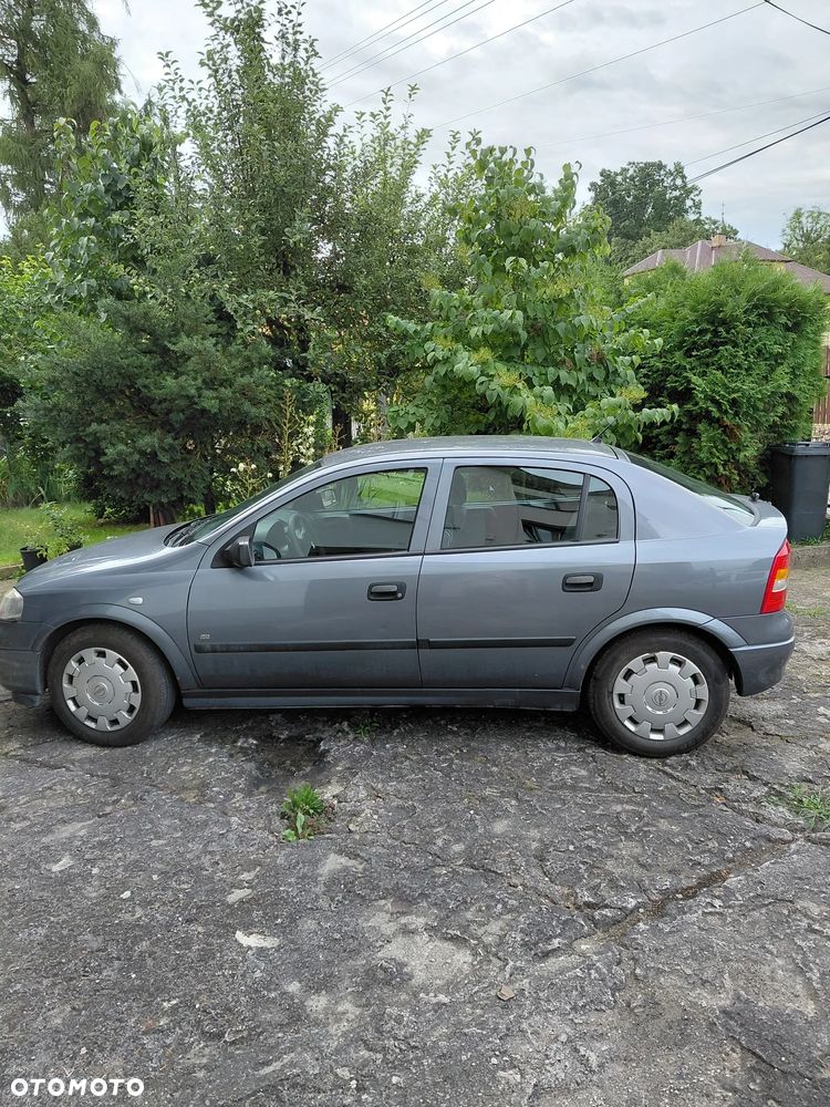 Opel Astra - 1