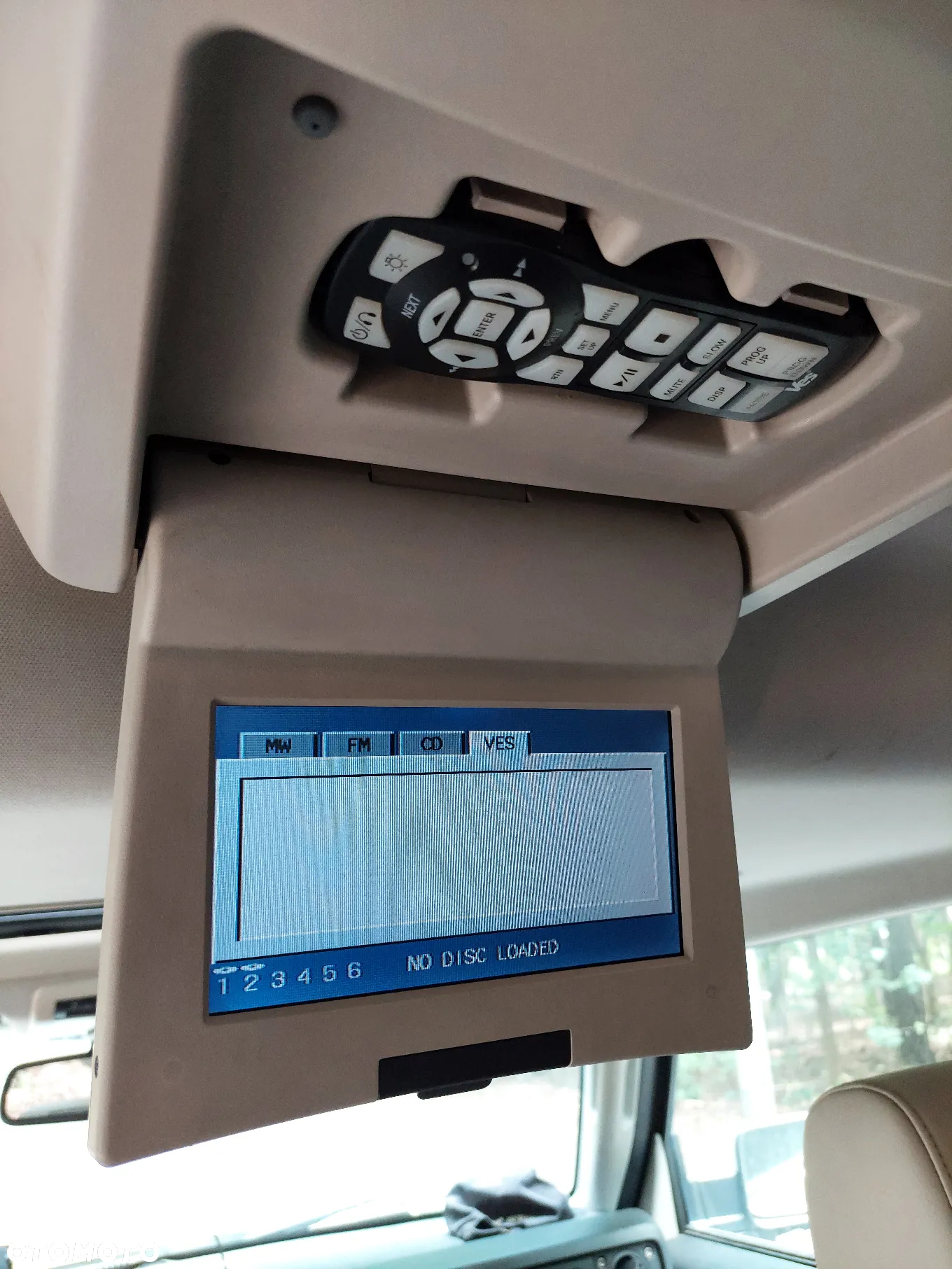 Jeep Commander 3.0 CRD Overland - 14
