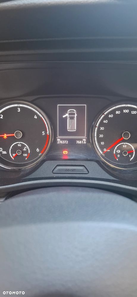 Volkswagen Caravelle - 10