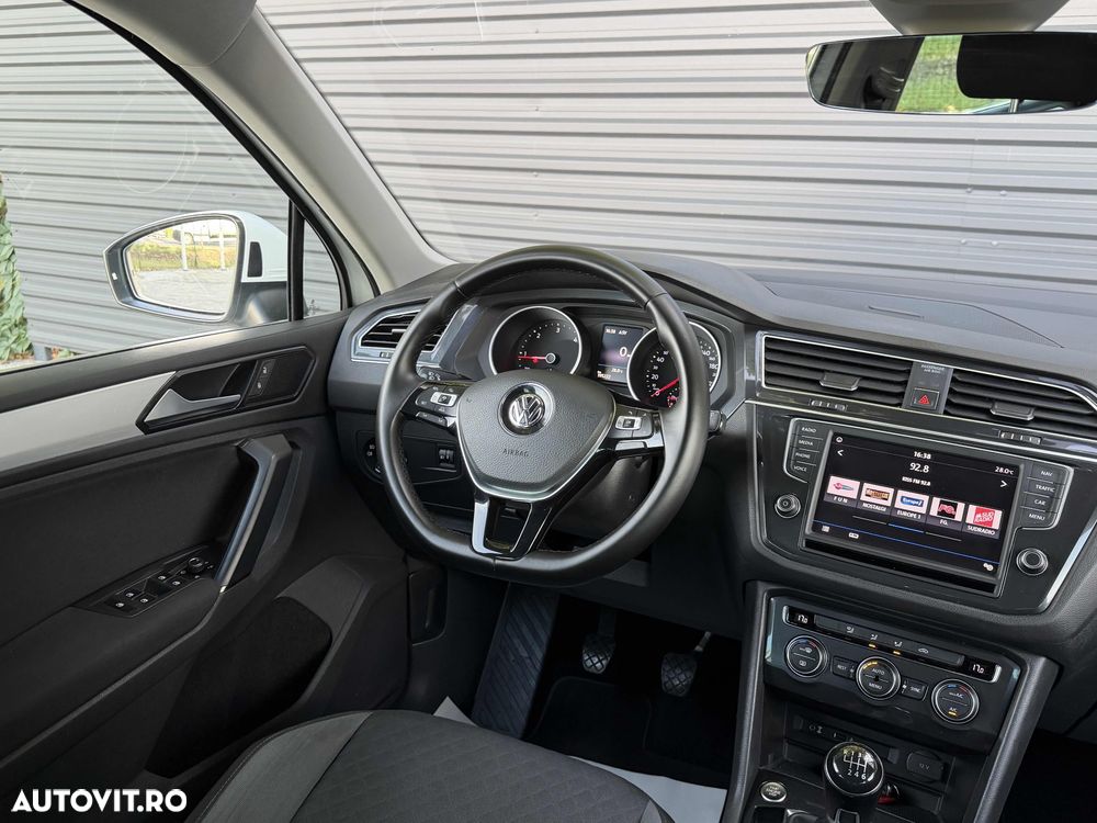 Volkswagen Tiguan 2.0 TDI SCR Comfortline - 9