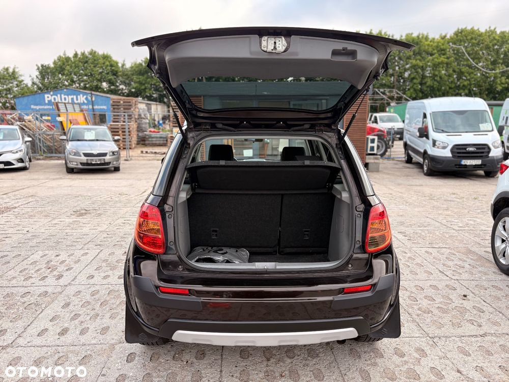 Suzuki SX4 2.0 DDiS Premium 4WD - 24
