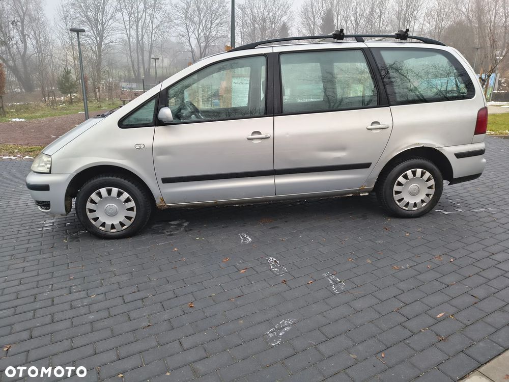 Volkswagen Sharan 1.9 TDI Highline - 5