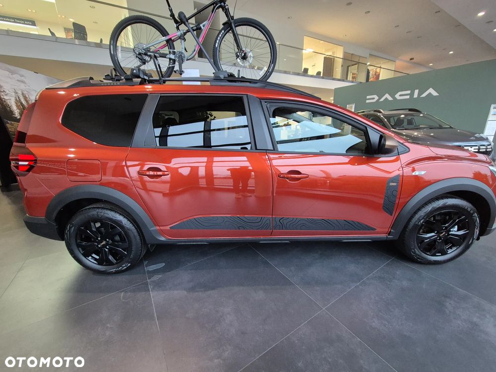 Dacia Jogger 1.6 Full Hybrid 140 Extreme MMT - 4