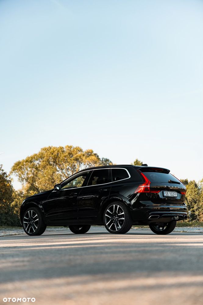 Volvo XC 60 T5 AWD R-Design - 6