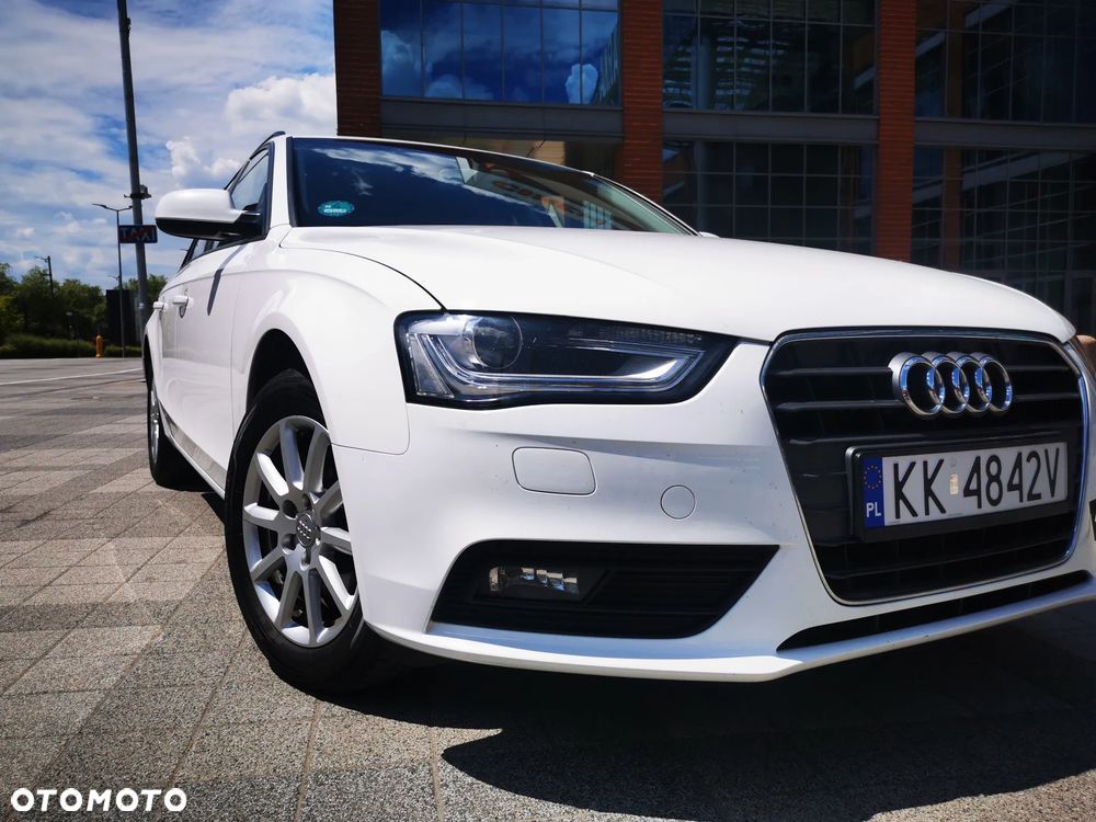 Audi A4 Avant 2.0 TDI DPF clean diesel Attraction - 12