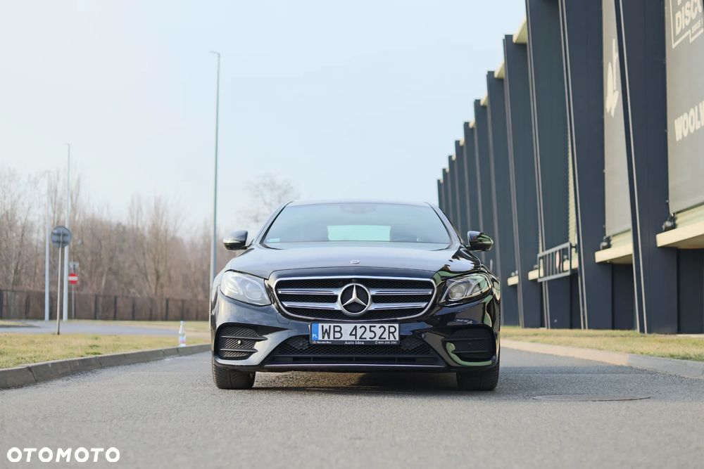 Mercedes-Benz Klasa E 220 d 4-Matic 9G-TRONIC - 2