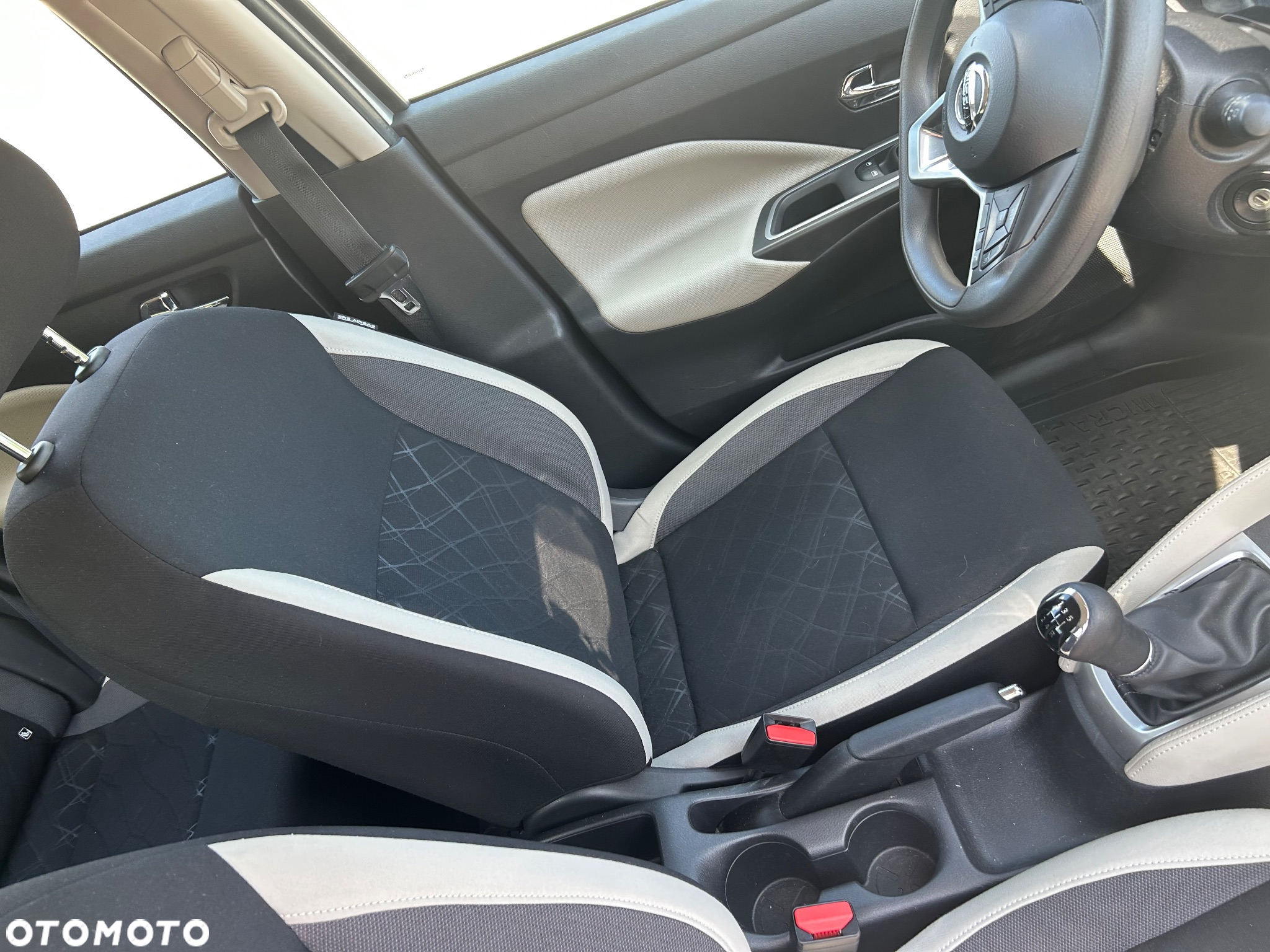Nissan Micra 1.0 IG-T Tekna - 17