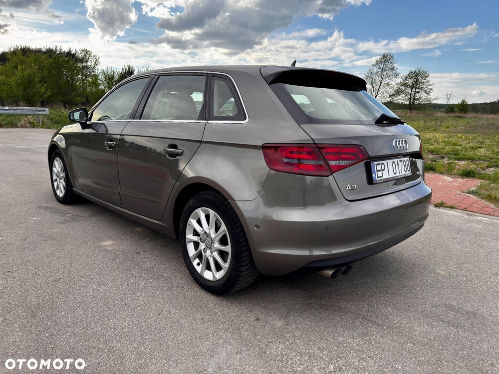 Audi A3 Sportback 2.0 TDI Attraction - 5
