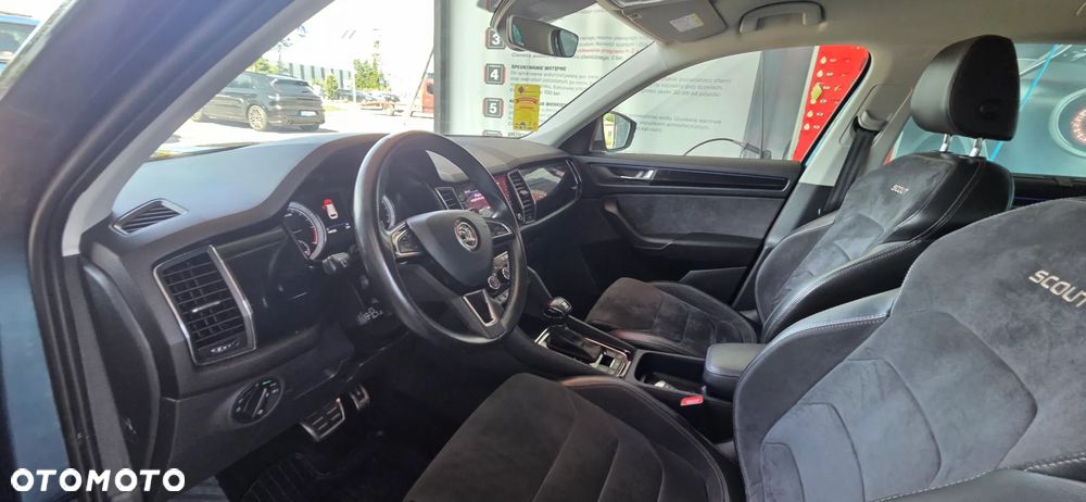 Skoda Kodiaq 2.0 TDI 4x4 DSG Scout - 30