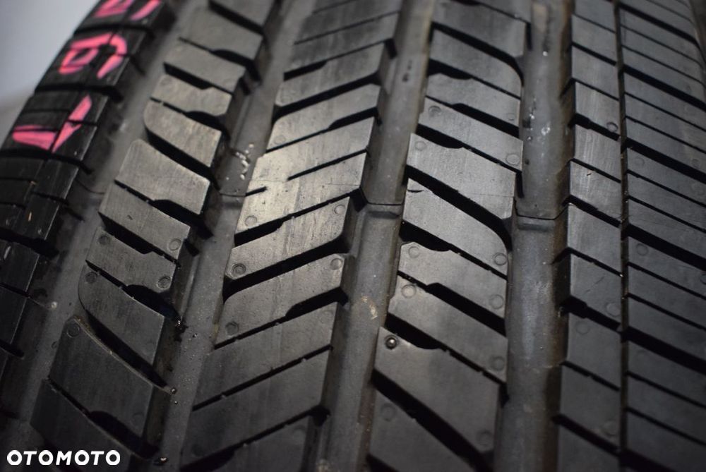 R18 255/70 Bridgestone Dueler H/T 685 Cena za komplet - 2