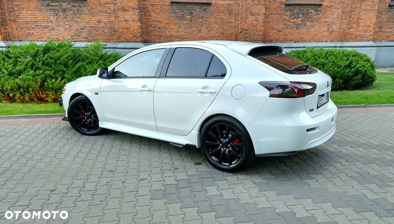 Mitsubishi Lancer 1.6 Invite - 32