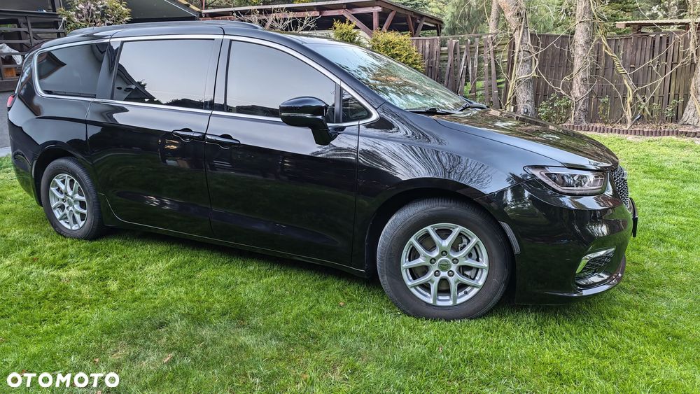 Chrysler Pacifica - 10