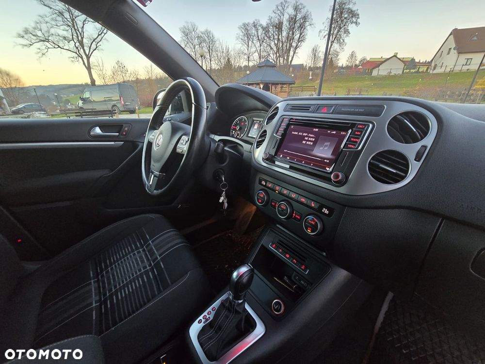 Volkswagen Tiguan 2.0 TDI SCR 4MOTION BlueMotion Technology DSG Lounge Sport & Style - 10