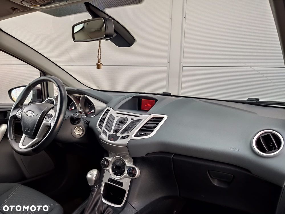 Ford Fiesta 1.4 Titanium EU5 - 13