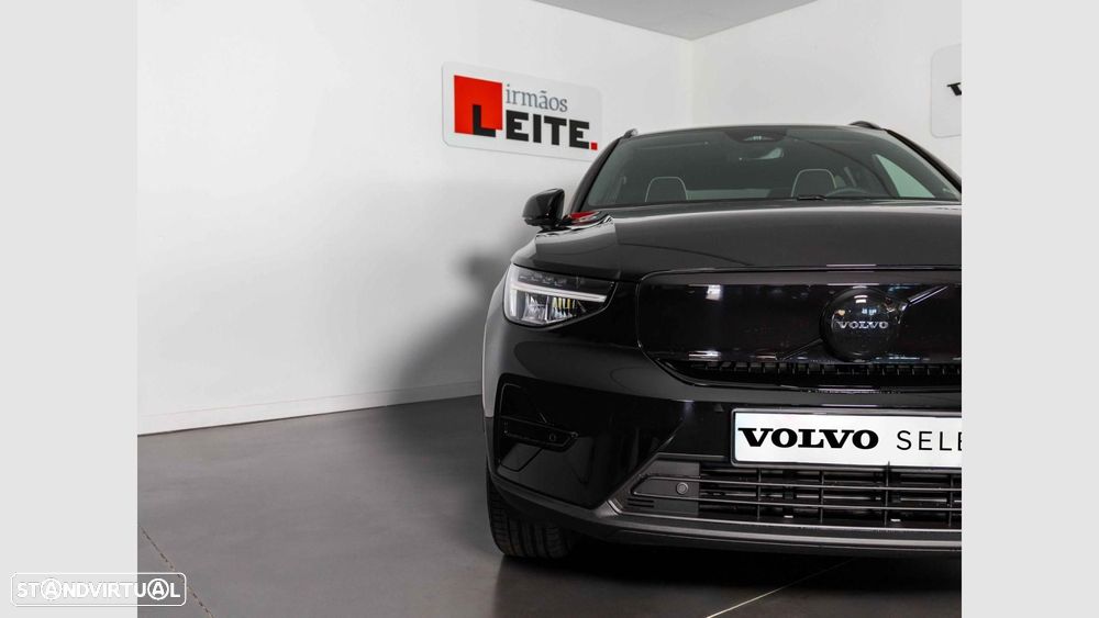 Volvo EX40 82 kWh Single Motor Extended Range Black Edition - 7