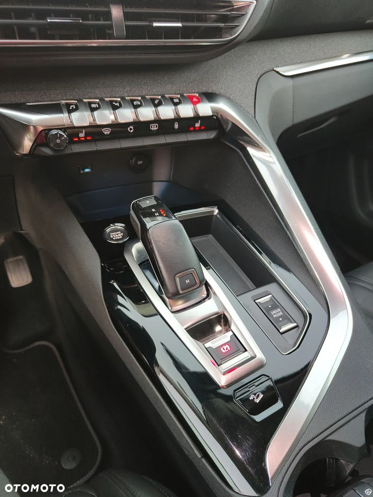 Peugeot 3008 BlueHDi 130 Stop & Start EAT8 Allure - 27