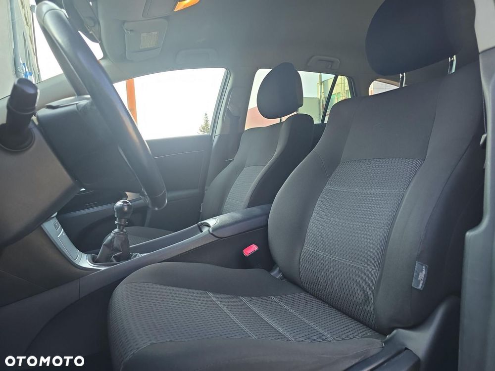 Toyota Avensis 2.0 D-4D Sol - 12