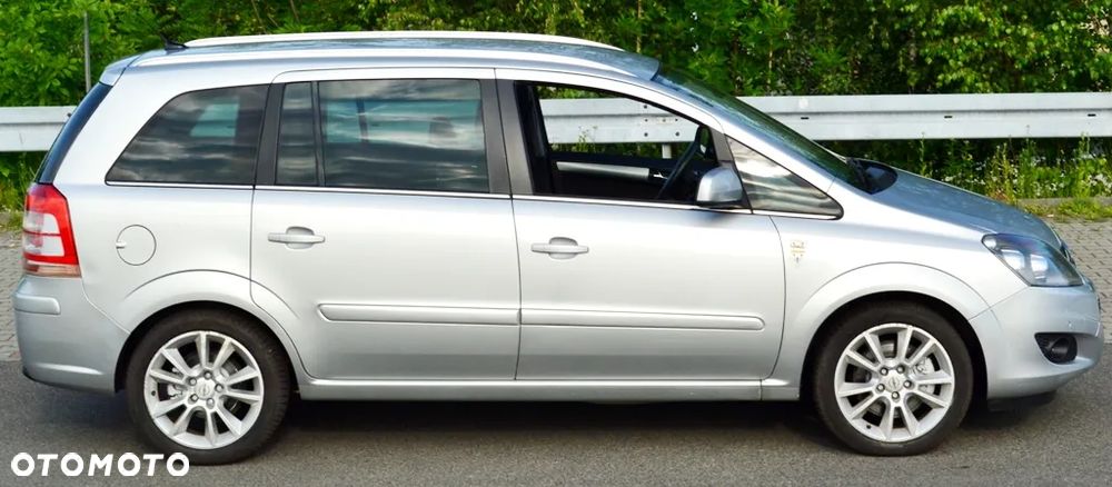 Opel Zafira 1.7 CDTI Cosmo - 11