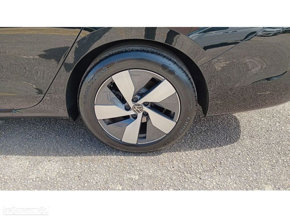 VW Passat Variant 1.5 TSI eHybrid DSG - 24