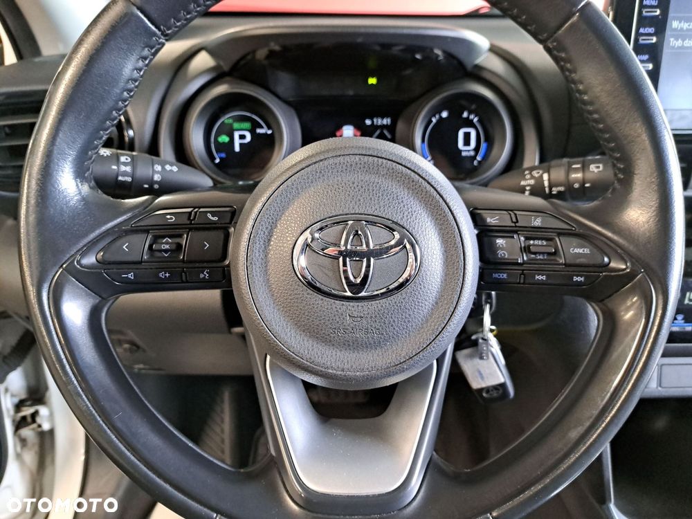 Toyota Yaris Cross Hybrid 1.5 Comfort - 30