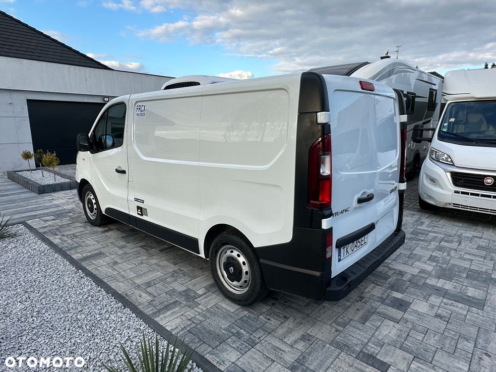 Renault Trafic - 22