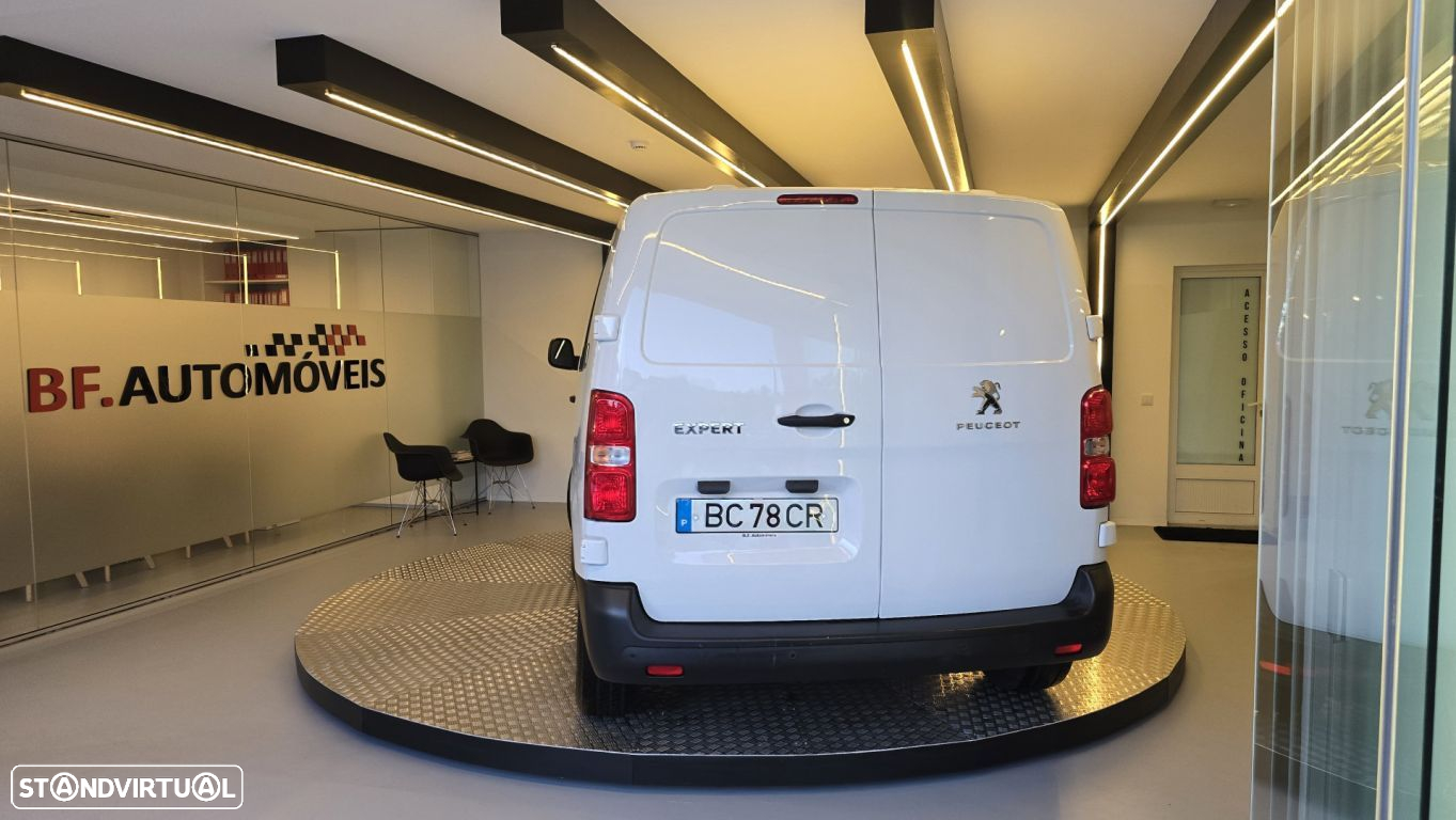 Peugeot Expert 2.0 BlueHDi L2H1 Semi-Vidrado - 13