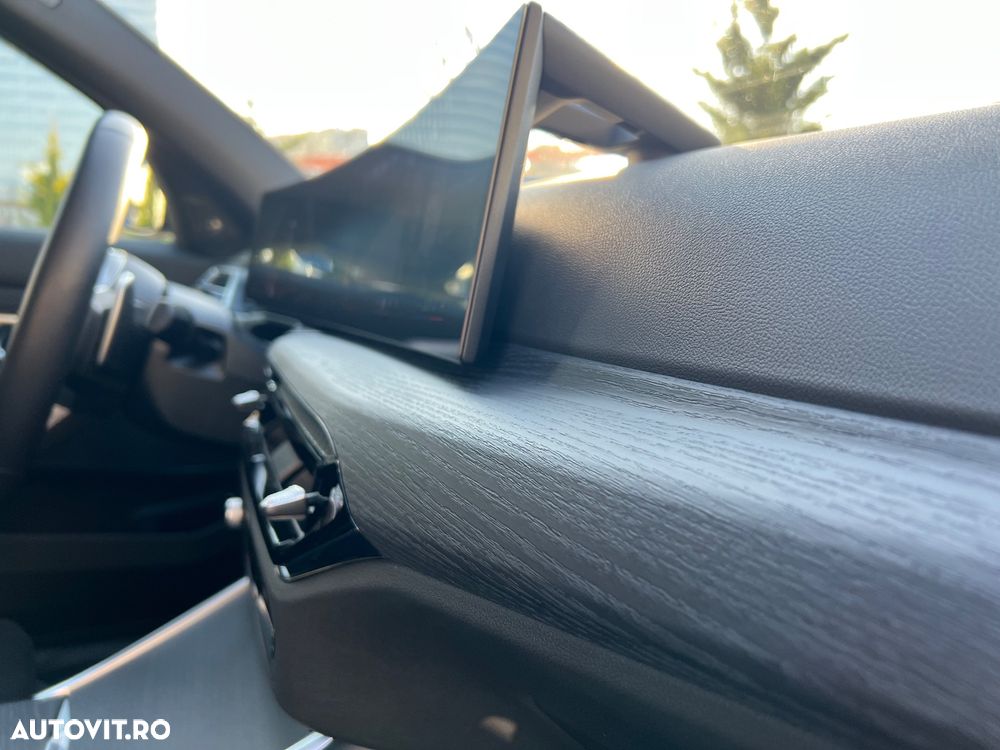 BMW Seria 3 330e xDrive AT PHEV - 18