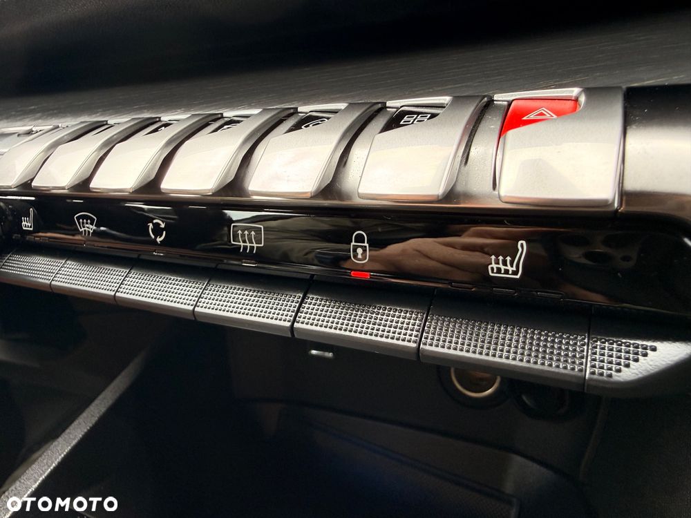 Peugeot 3008 BlueHDi 180 Stop & Start EAT8 GT - 28