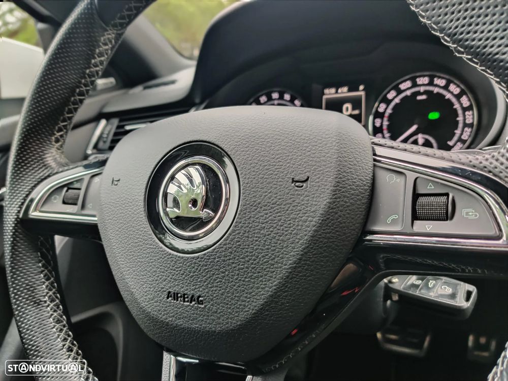 Skoda Octavia 2.0 TDI RS DSG - 19