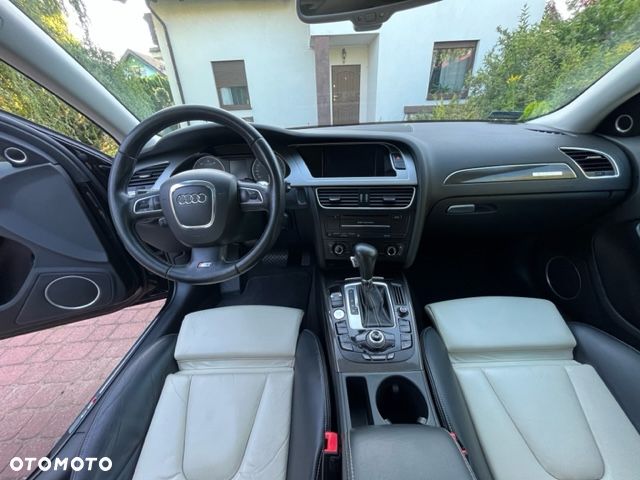 Audi S4 Avant S tronic - 14