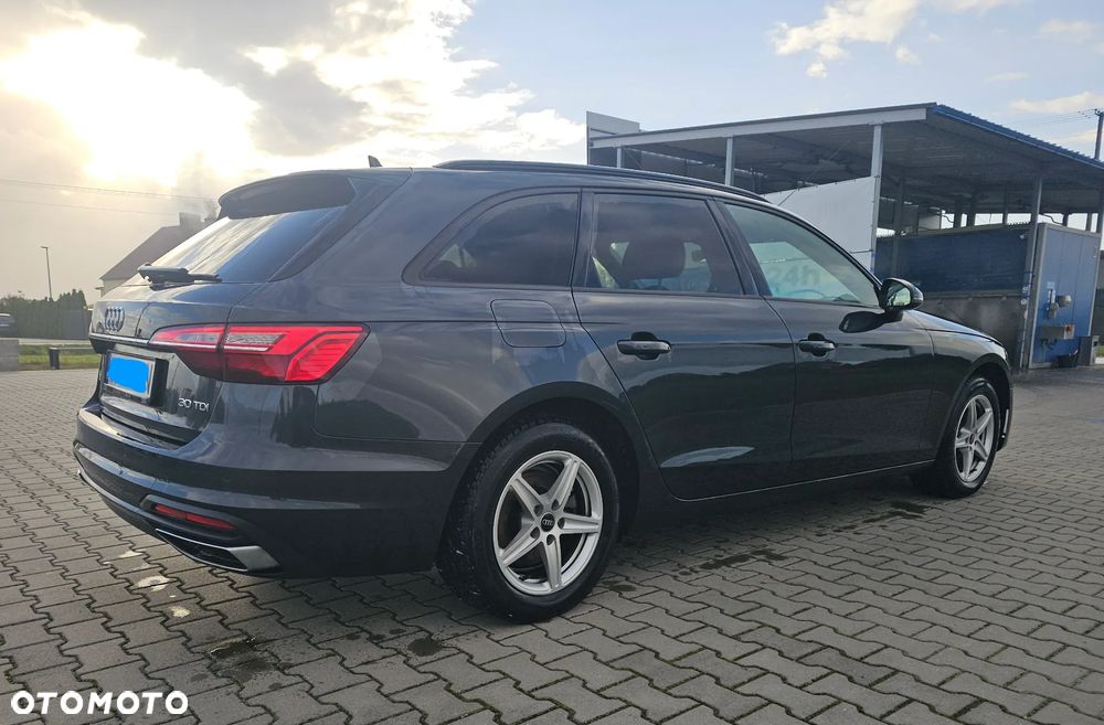 Audi A4 Avant 2023 photo 5