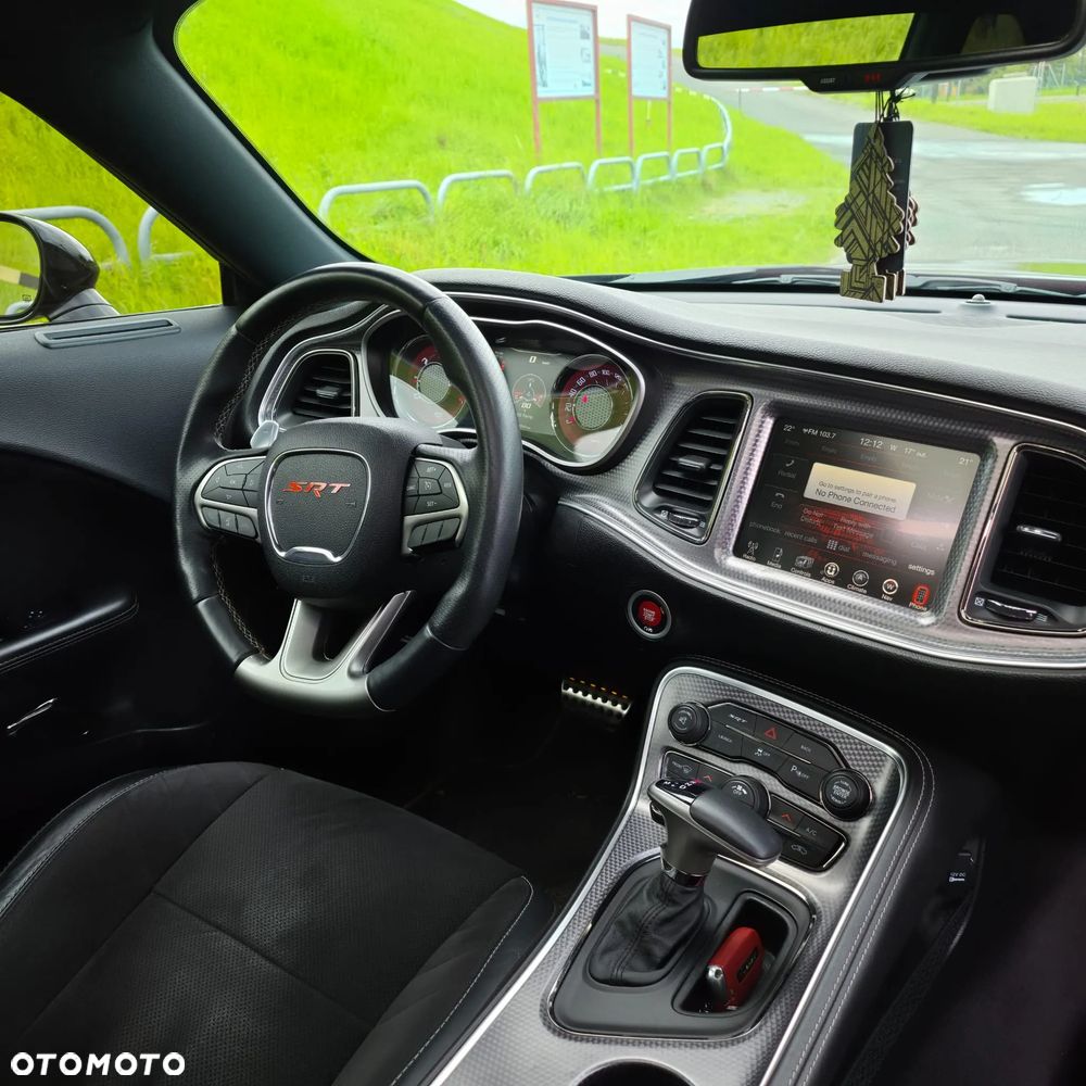 Dodge Challenger - 18
