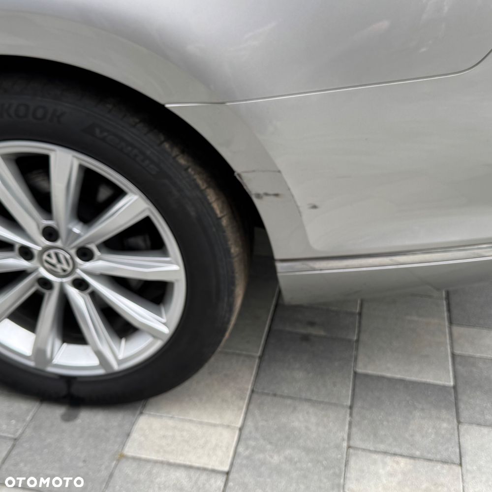 Volkswagen Passat 2.0 TDI SCR Highline - 19