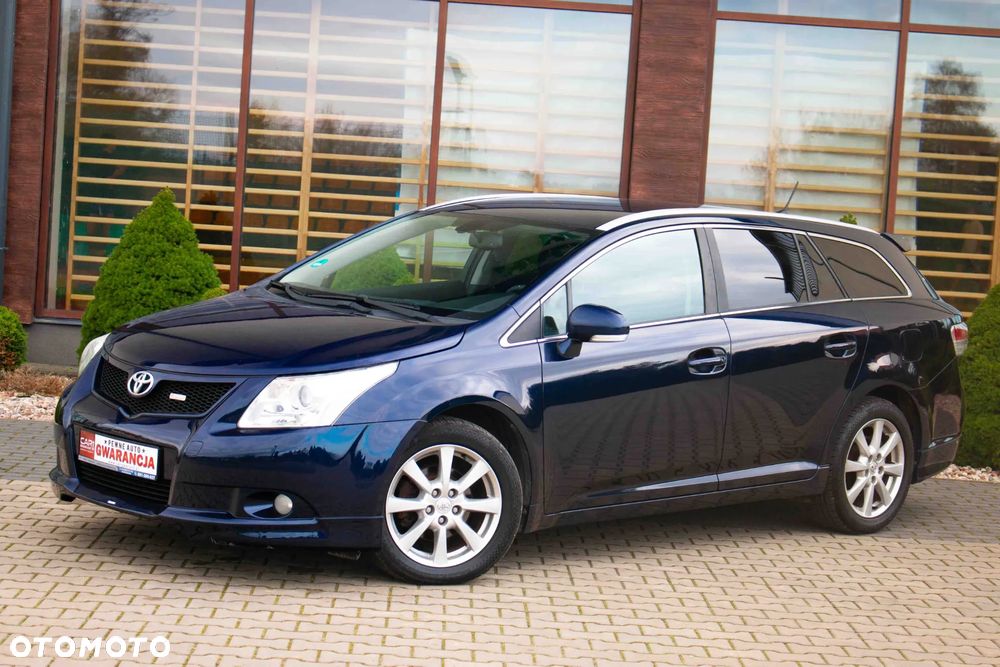 Toyota Avensis 2.0 Premium EU5 - 3