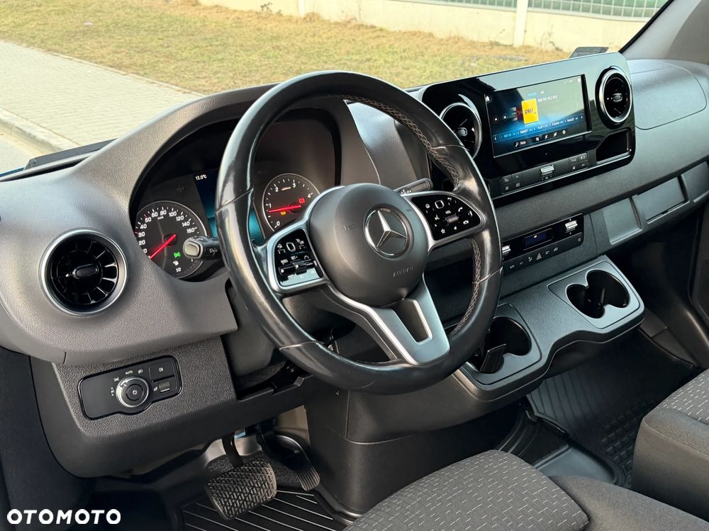 Mercedes-Benz SPRINTER // 319 CDI // 3.0 V6 190 KM // AUTOMAT // MAŁY PRZEBIEG //  BEZWYPADKOWY // L2H1 // FULL LED // SALON PL // 1 WŁ // - 7