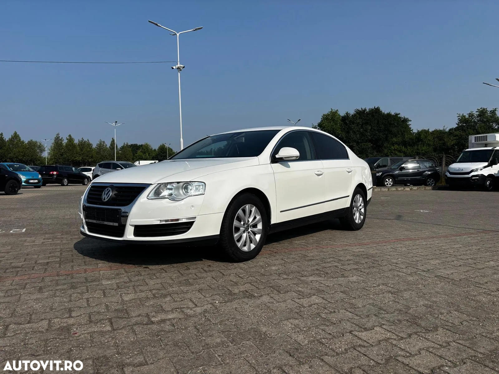 Volkswagen Passat - 18
