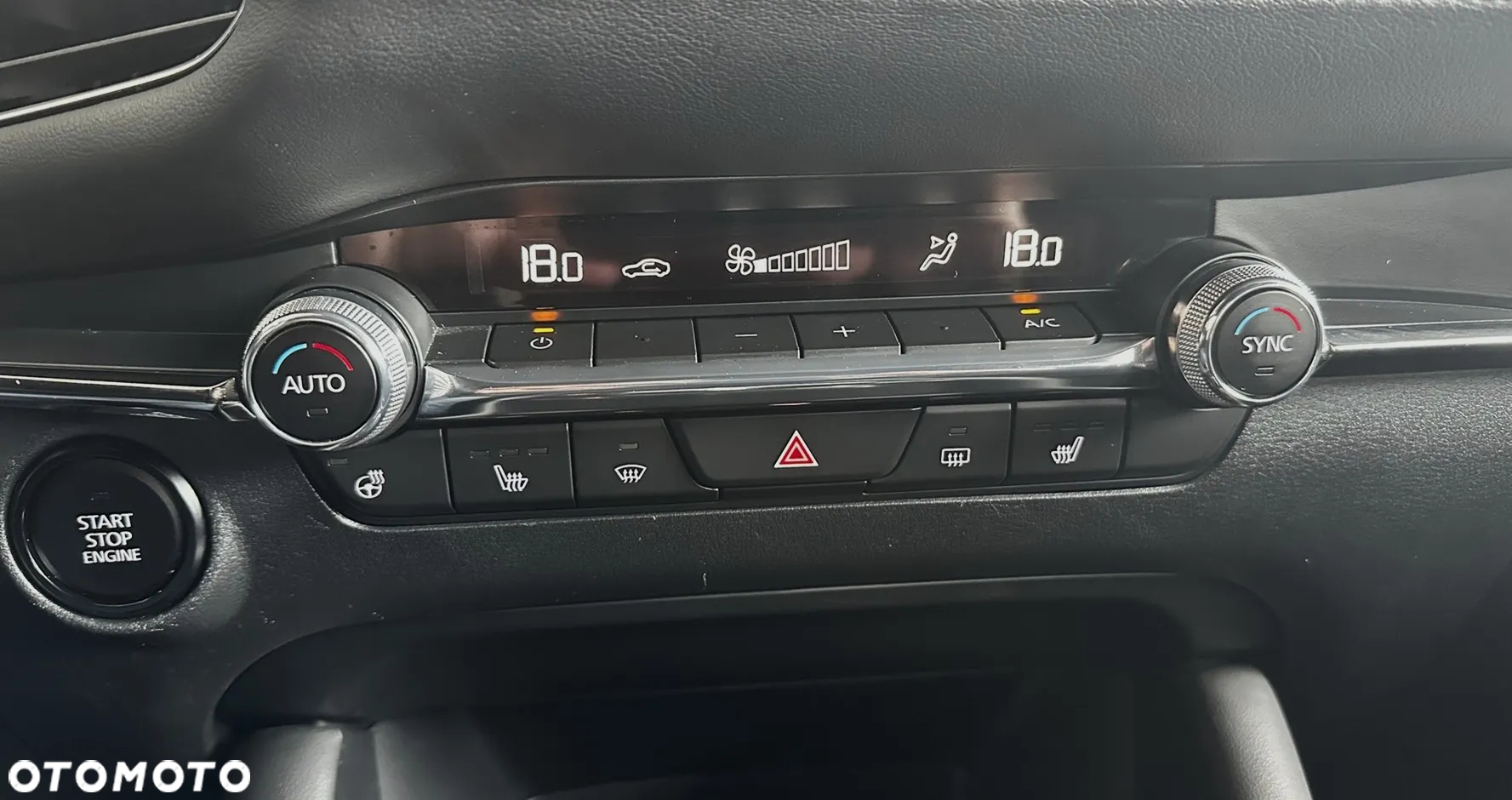 Mazda 3 e-SKYACTIV-G 2.0 M HYBRID HOMURA - 18