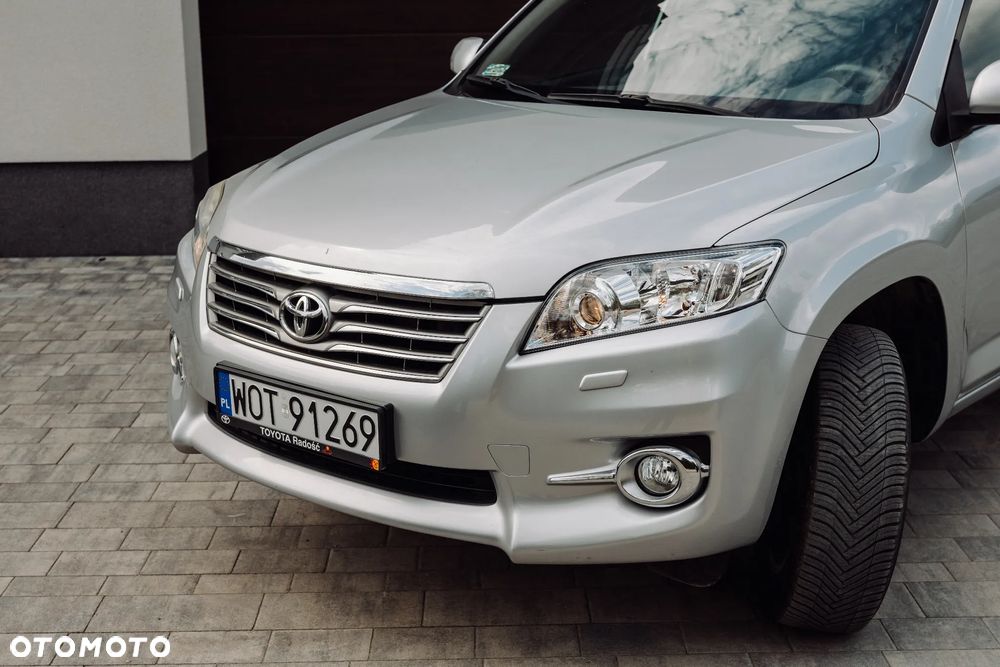 Toyota RAV4 - 3