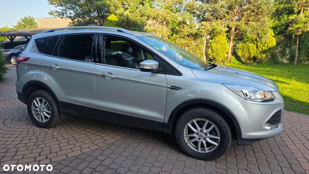 Ford Kuga 1.6 EcoBoost 4x4 Titanium - 16